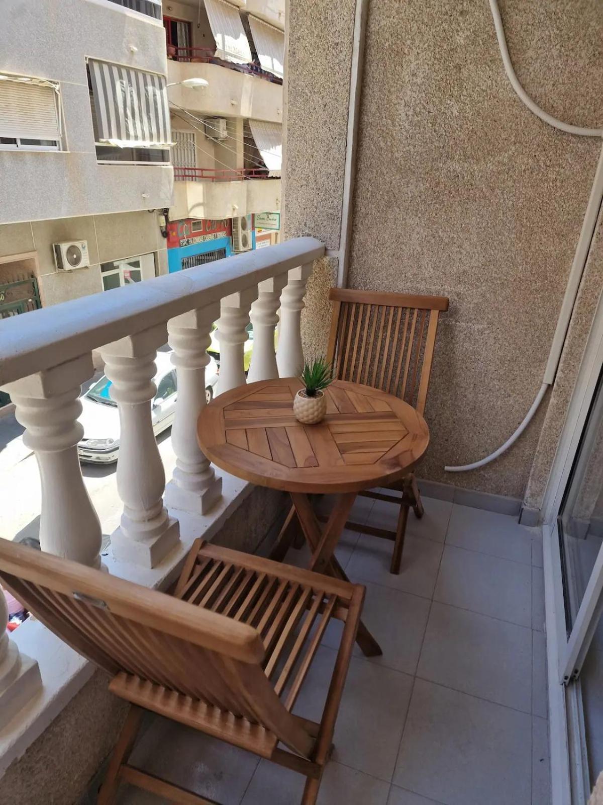Almudena Apartments Torrevieja Kültér fotó